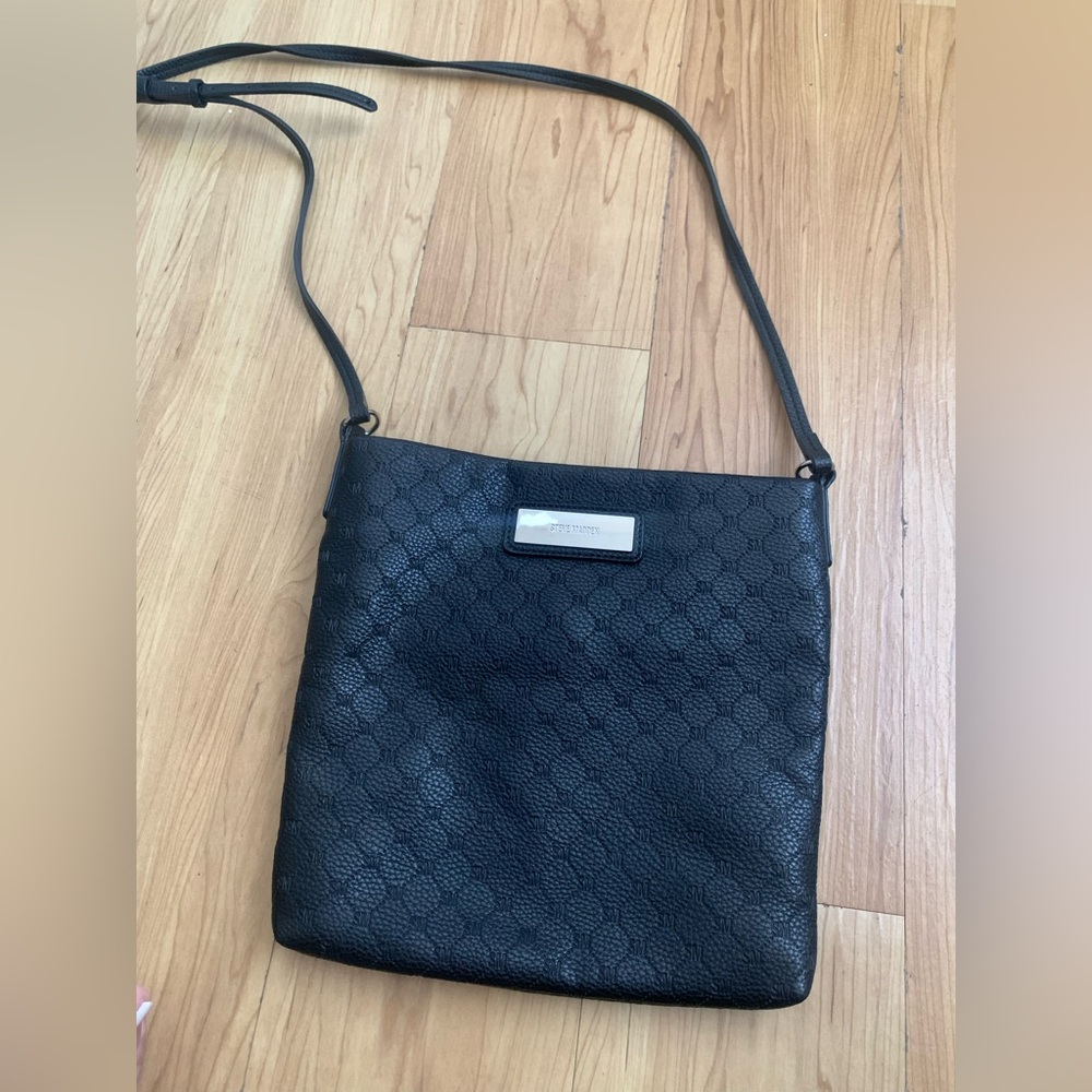 Black Steve Madden purse